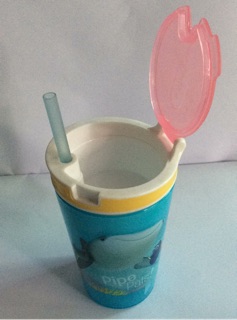 DISNEY DORY SNACKEEZ 2 in 1 Snack and Drink Cup (3)