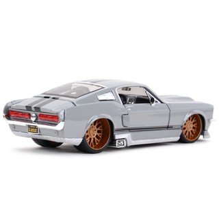 Maisto 1:24 1967 Ford Mustang GT Sports Car Static Die Cast Vehicles Collectible Model Car Toys (3)