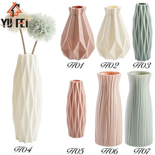 【Ready Stock】COD Creative Nordic Plastic Small Vase Living Room Decoration Vase Hydroponics Creative Flower Vase Ceramic