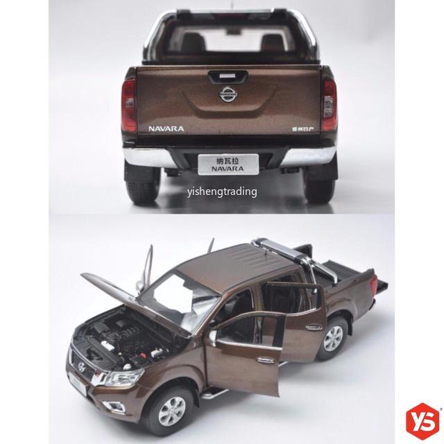 1:18 Scale Diecast Nissan Navara Pickup Truck Model (1)