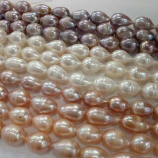 Fresh water pearl (teardrop shape)