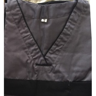 2 Color Combination Gray & Black w/ Breast Pocket Scrub Suit (6)