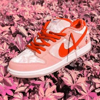 Hot Products StrangeLove x Nik SB Dunk Low" Valentine's Day " Casual shoes sports shoes men shoes women shoes