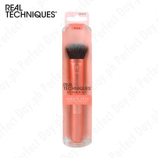 Real Techniques Professional Foundation Makeup Brush - 1411