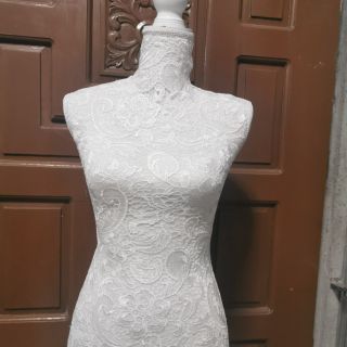 Lace Mannequin standee (1)