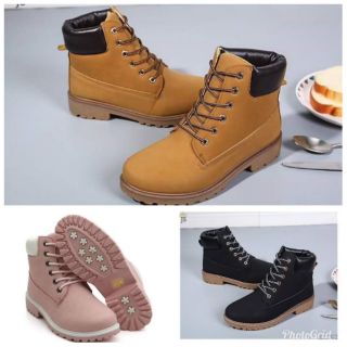 Ladies Boots / Highcut Shoes