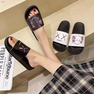Sulit DealsAng bagong☑❅♝Anmyna shop Cartoon trend indoor/outdoor slippers 023