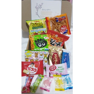 JAPAN SNACK BOX - Assorted Japanese Snacks, Drinks, Candy and Chocolate
