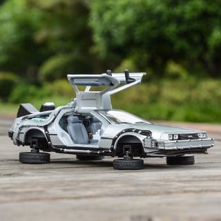 Welly 1:24 DMC-12 DeLorean Time Machine Back to the Future Car Static Die Cast Vehicles Collectible Model Car Toys (1)