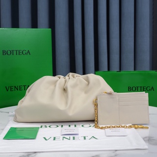 【 Ready Stock】Bottega Veneta big cloud plain weave cloud clutch TCM5
