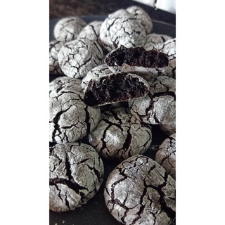 Chewy Chocolate Crinkles