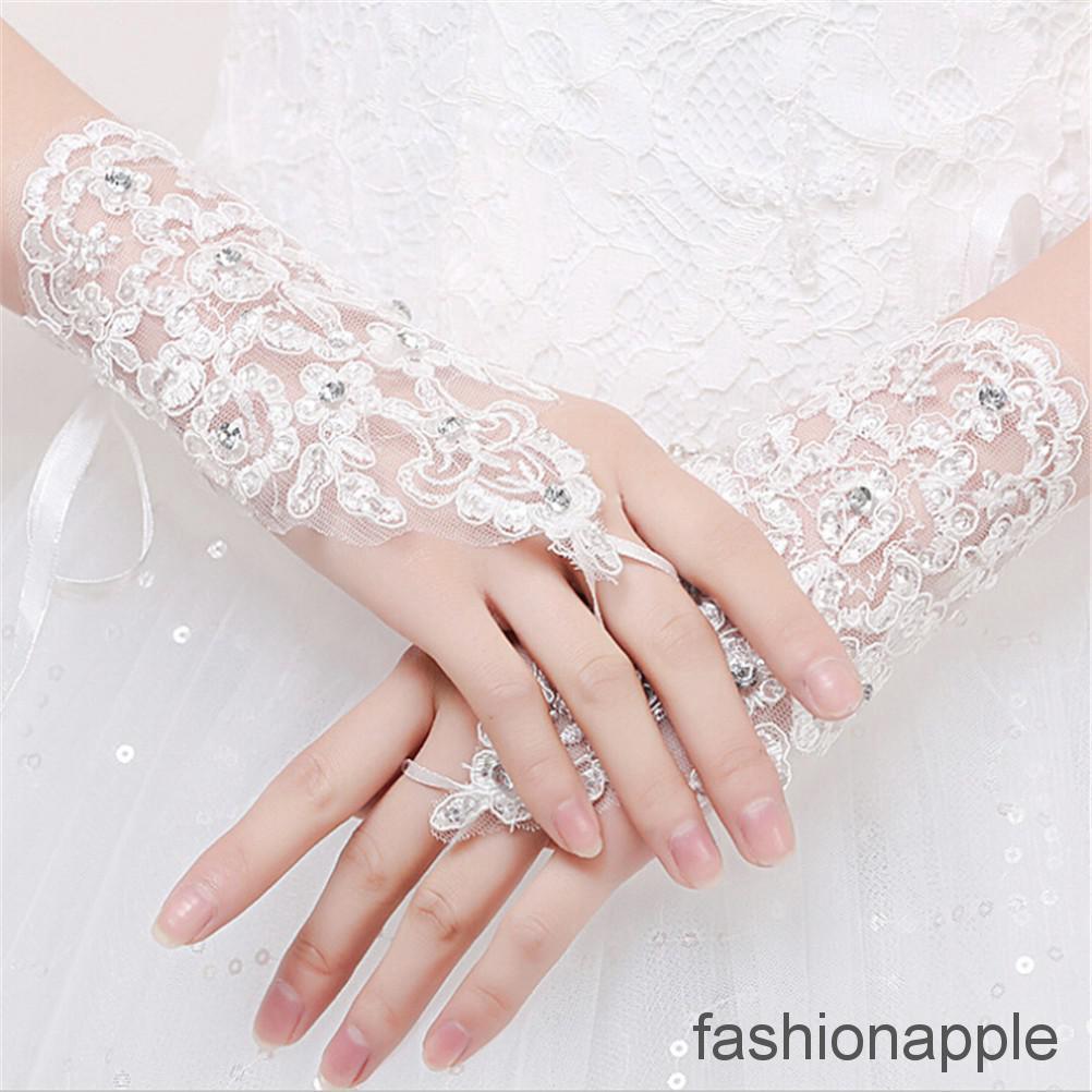 ❀❀ Wrist Flower Lace Bridal Gloves Wedding Gloves (1)