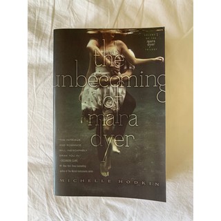 The Unbecoming of Mara Dyer (Paperback - Signed Copy) by Michelle Hodkin
