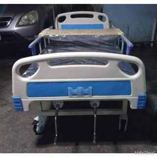 ✠◇【Happy shopping】 2 cranks hospital bed Paramount type ( free,foam,bed table,iv stand)
