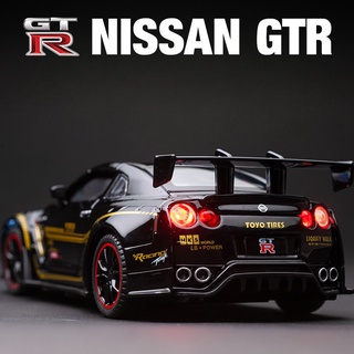 Free Shipping New 1:32 NISSAN GT-R R35 Alloy Car Model Diecasts & Toy Vehicles Toy Cars Kid Toys For (1)