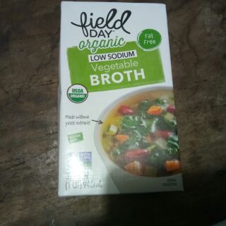 Field Day Organic Low Sodium Vegetable Broth 32oz (1)