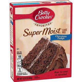 Betty Crocker Super Moist Cake Mix Chocolate Fudge 432g (1)