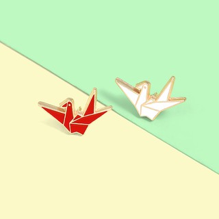 Origami Paper Crane Soft Enamel Pin Classic Paper Airplane Brooch Badge Enamel Pins Badges Jewelry Brooches for Geek (4)