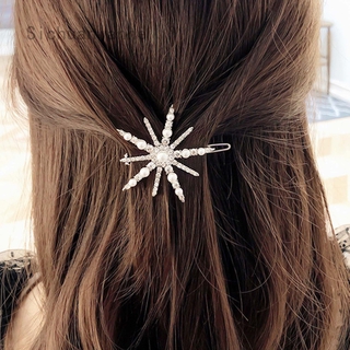 Snow hairpin with diamond on the back of the head