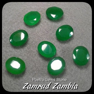Zambia ZAMBIA Stone / NATURAL EMERALD GREEN QUARTZITE
