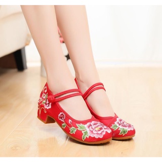 Happy National Wind Retro Classical Embroidery Peony Flower Embroidery Shoes