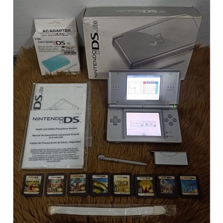 Nintendo DS Lite Complete Set with x8 Game Carts (1)