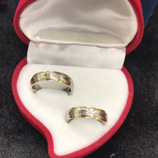 wedding ring 10k-w/free box