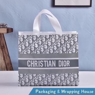 【50pcs】 Christian Dior Branded Paper Bags Franchised Plastic Bag Tote Handbag for T-shirt Gift Set H