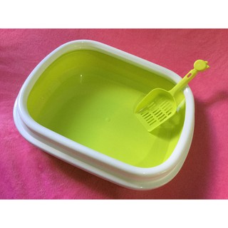 Cat Litter Box with Free Scooper (1)