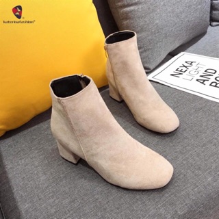 Best Seller Ladies Ankle Boots or High Cut Shoes (1)