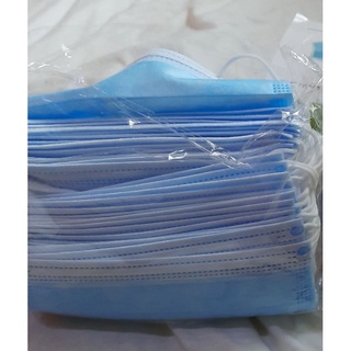 50 pcs 3 ply Surgical facemask with box