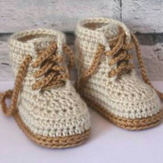 Crochet boots for babies