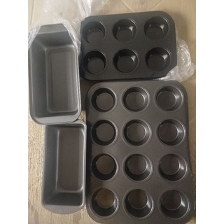 Defective limit stocks DEFECTIVE 12 and 6 HOLES MOLDS FOR CUPCAKE and Medium LOAF PAN