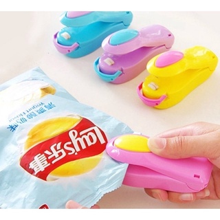 【TM3】Portable Mini Plastic Bag Sealing Machine Plastic Sealing Machine Snack Stapler Random Colors