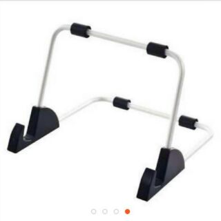 Universal stand for ipads and tablets