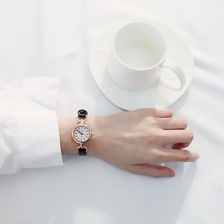 Korean fashion women's watch retro round compact watch