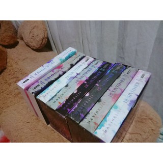 HE'S INTO HER CI (COLLECTOR'S ITEM) BOOKS BY MAXINEJIJI (OLD PRINT) (4)