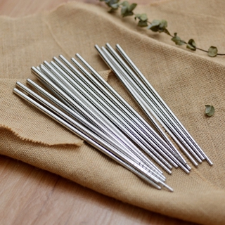 1Pair Stainless Steel Non-slip Chinese Chopsticks/Reusable Noodles Restaurant Kitchen Cooking Tableware Supplies
