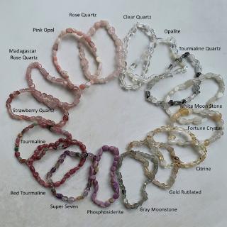 Natural Tumbled Stone Chips Beads Bracelet Rutilated Quartz Garnet Chakra Reiki Healing Stone Meditation 1pc