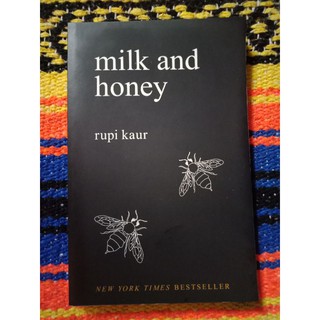 milk and honey by Rupi Kaur (Softcover)