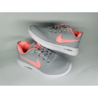 NIKE ZOOM RUNNING SHOES LOWCUT FOR KIDS MEDIUM SIZE