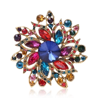 Crystal Rhinestone Brooches Flower Brooch Pins Jewelry Women Brooches for Scarf Fashion Jewelry Accessories