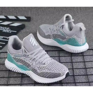 Adidas Original Sneakers Shoes for Men and Women on sale Running Shoes for Women on sale Basketball