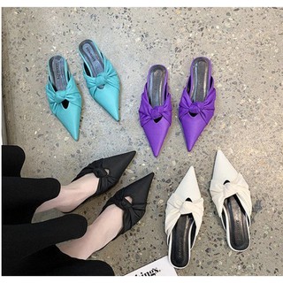 Fashion pointed slippers with rubber sole