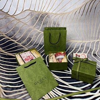 Original Gucci Cool Green Paper Bag Gift Bag Scarf Box Clothes Storage Bag Handbag Gift Box