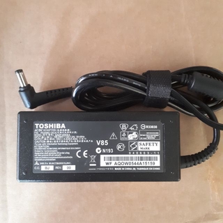 Toshiba laptop charger 19v 3.42a