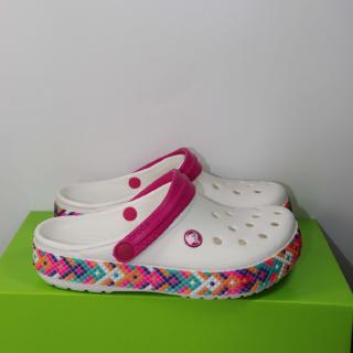 Crocs rainbow unisex sandals (1)