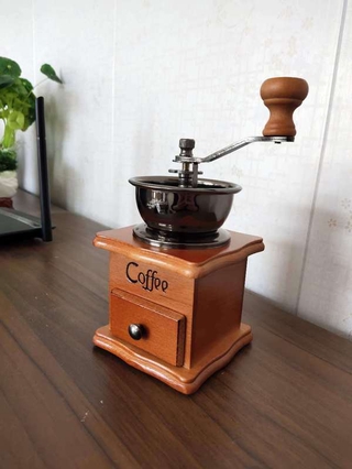 Manual Coffee Mill Classical Wooden Manual Coffee Grinder