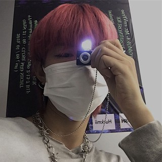 [Hot sale] Korea INS hip-hop Harajuku style men and women personality retro camera necklace pendant hipster small accessories sweater necklace (1)