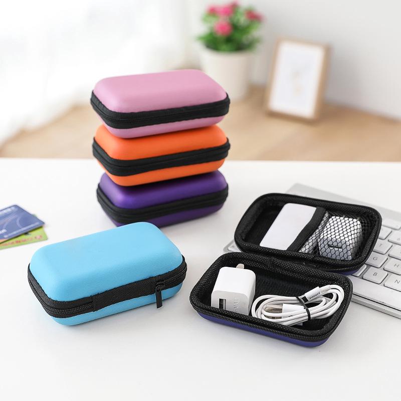Square Earphone and Cable Storage Bag (1)